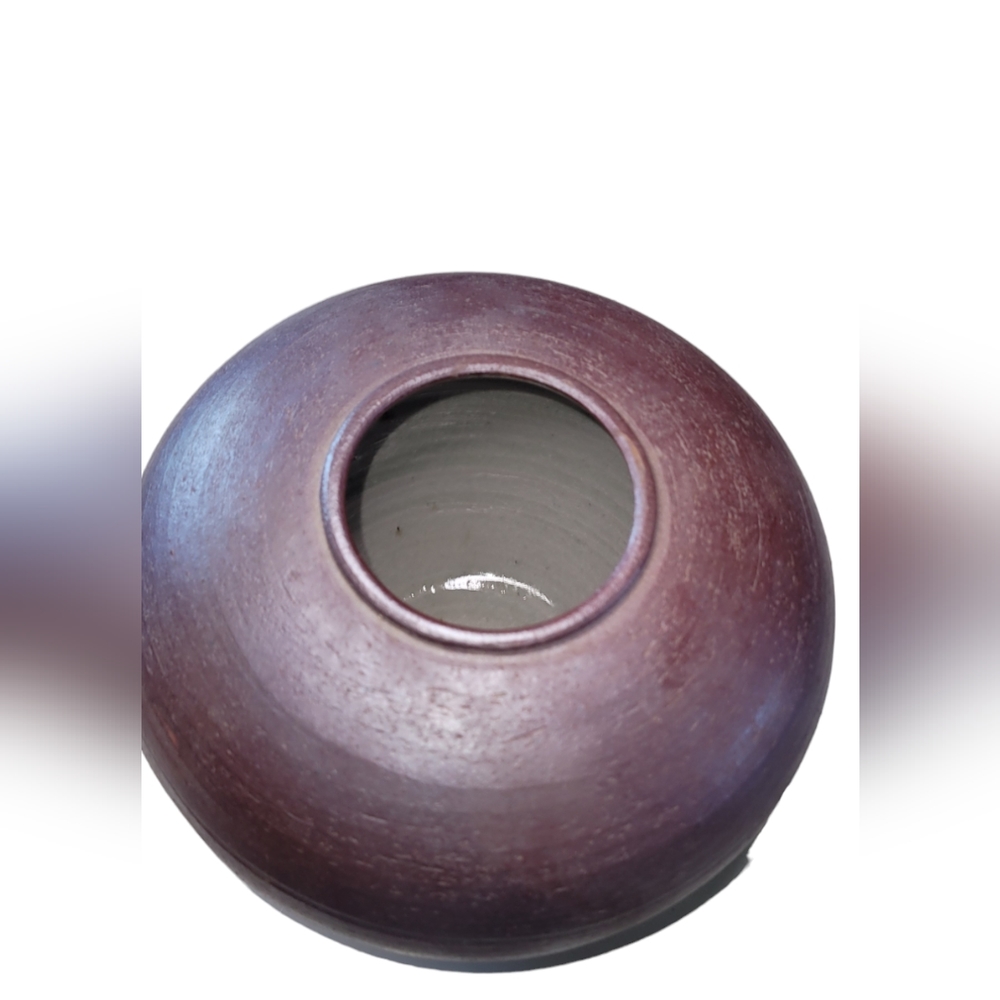 Small Handmade Vase - Picture 6 of 14